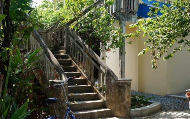 Monkey Republic Kampot - Hostel