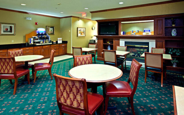 Rodeway Inn(Ex.Holiday Inn Express Middletown)