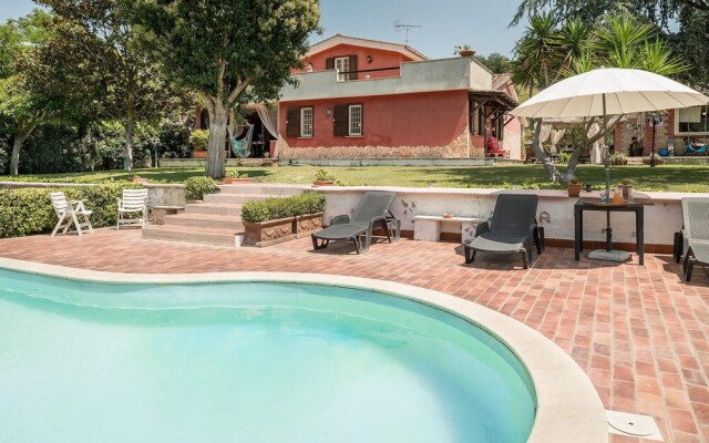 Awesome Home in Roma With 3 Bedrooms, Wifi and Outdoor Swimming Pool