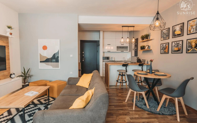 Sunrise Luxury Apartment