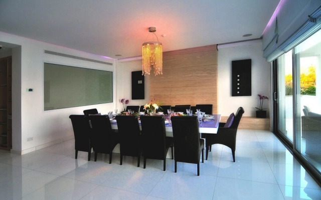 Water's Edge Villa