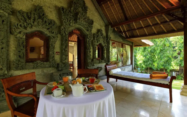 Santi Mandala Villa & Spa