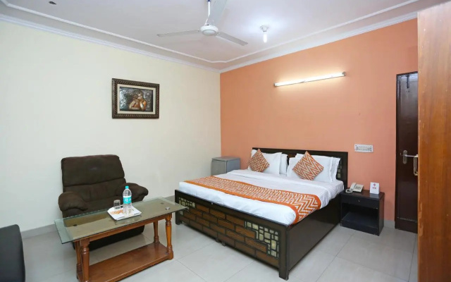 Hotel Kalkaji Residency by OYO Rooms