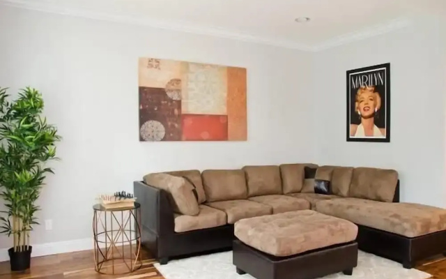 LA022 4 Bedroom Holiday home By Senstay