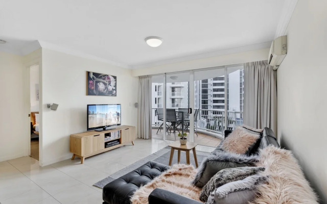 Phoenician Resort Broadbeach - GCLR