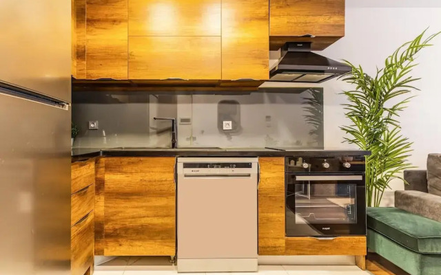 Chic Fully Furnished Modern Flat In Sisli