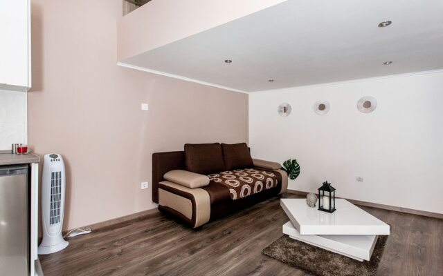 Kazinczy 12 Apartment