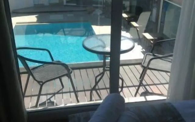 Cotton Boutique Hotel 16+