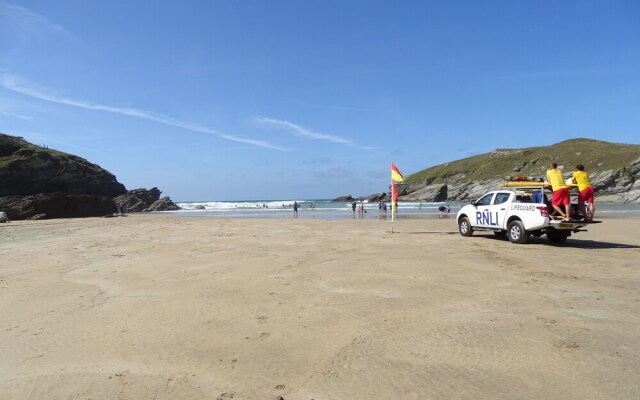 Tregurrian Villas