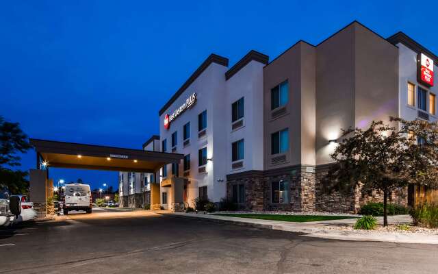 Best Western Plus Airport Inn & Suites