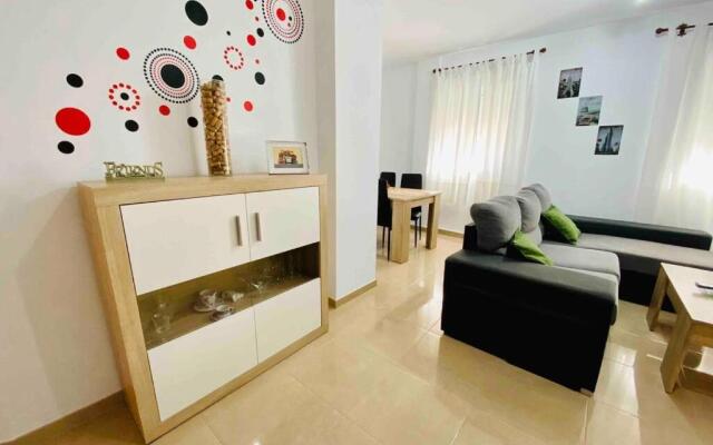 “SMILE NERJA” chic apartment with WIFI, 4 guests