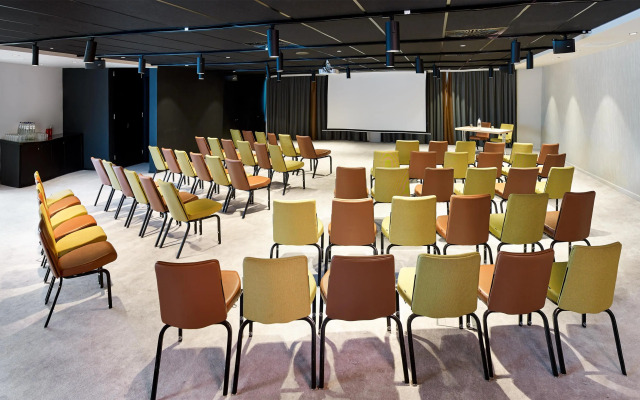 Park Inn by Radisson Brussels Airport