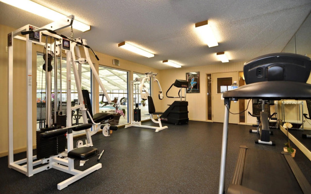 Best Western Carlton Suites