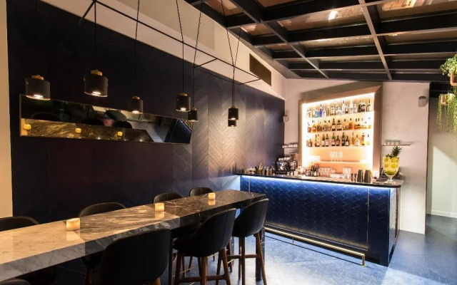 Perpetual Élysée Montaigne