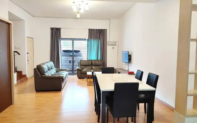 W9@GoldenHills/WiFi/4Room/Steamboat/NightMarket