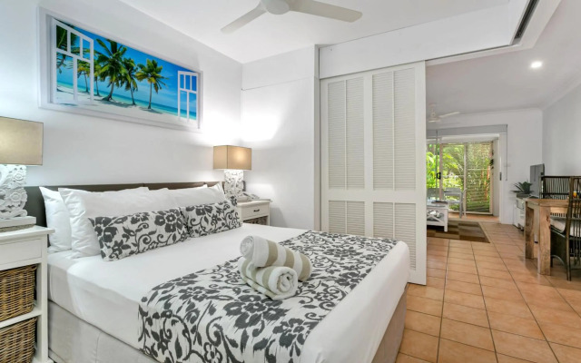 Port Douglas Apartments - Adults Only Oasis