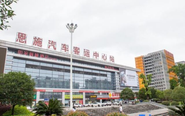 Deyuan Hotel