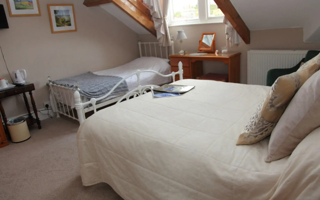 Kirkwood Guest House