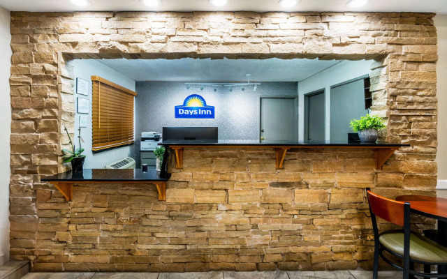 Days Inn by Wyndham Los Lunas