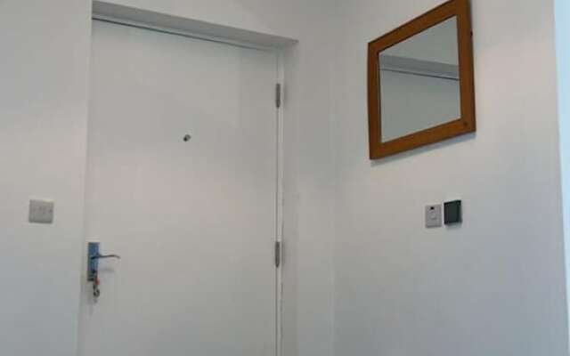 Beautiful 1-bed Apartment in Tipton
