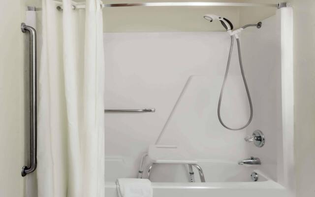 Clarion Pointe Kimball By Choice Hotels