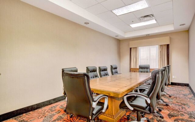 Hampton Inn & Suites Phoenix-Goodyear