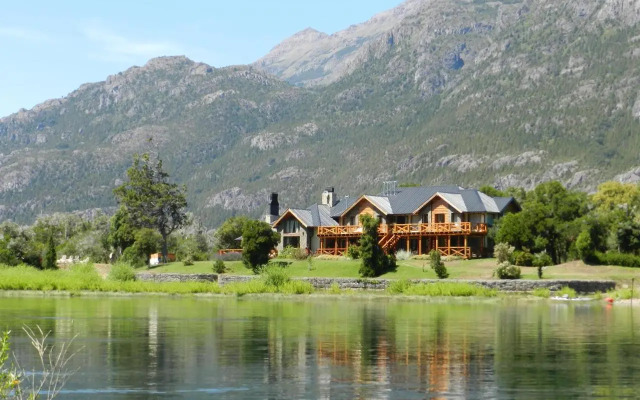 Sendero Lodge