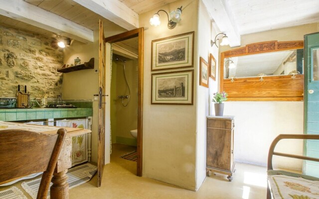 Stunning Apartment in Villagrande di Monteco With 1 Bedrooms