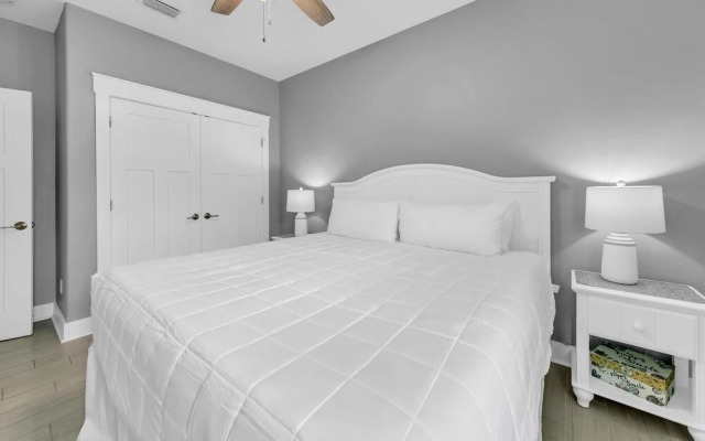 White Sands Beach Retreat, Panama City Beach