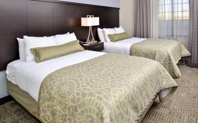 Staybridge Suites Rochester - Commerce Dr NW by IHG