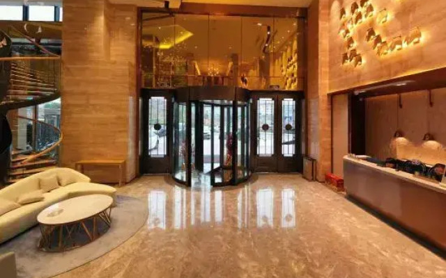 Qing Cao Wan Hotel