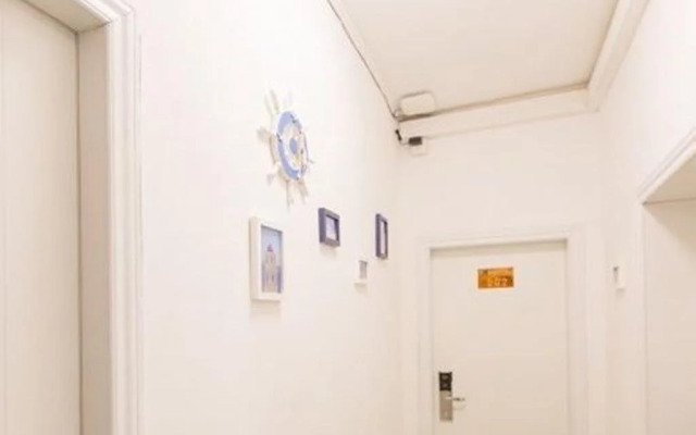 Zhuangse Chengdu Youth Hostel