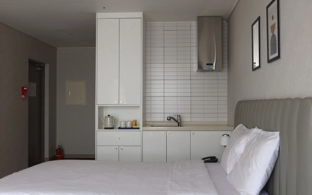 Hotel Seogwipean