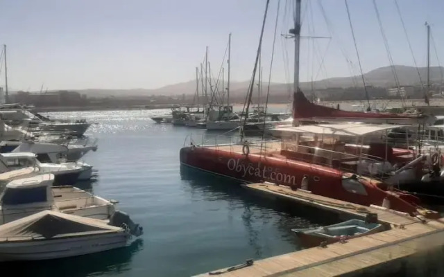 Caleta de Fuste Apartment- Sleeps4- Pool- Garden