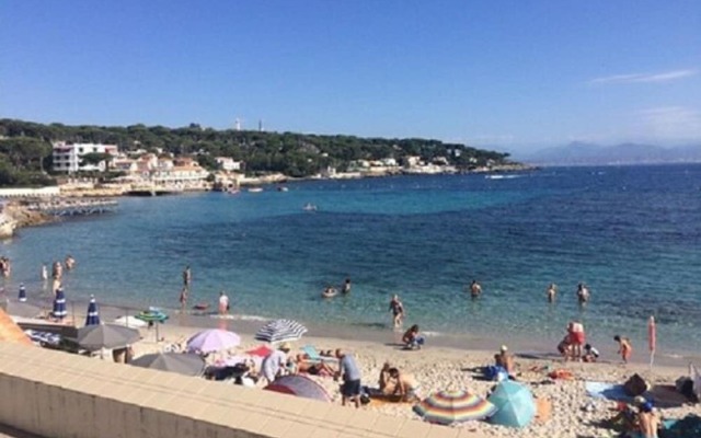 2P au pied des plages,Piscine,Wifi,Clim