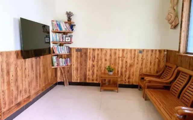 Qingdeng Mountain House (Lin'an Baima cliff scenic spot store)
