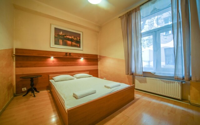 Apartament Izaaka