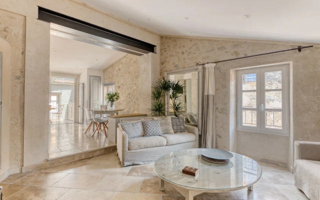 Ma maison à Valbonne