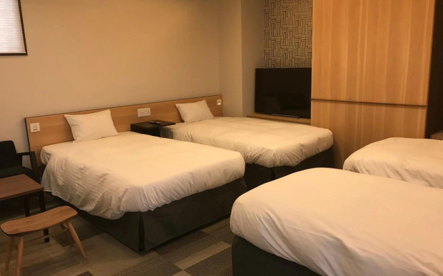 Hotel Yururito Osaka – Guest Rooms – Osaka