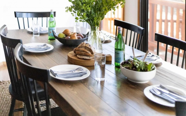 Travertine Ave in Big Bear Lake