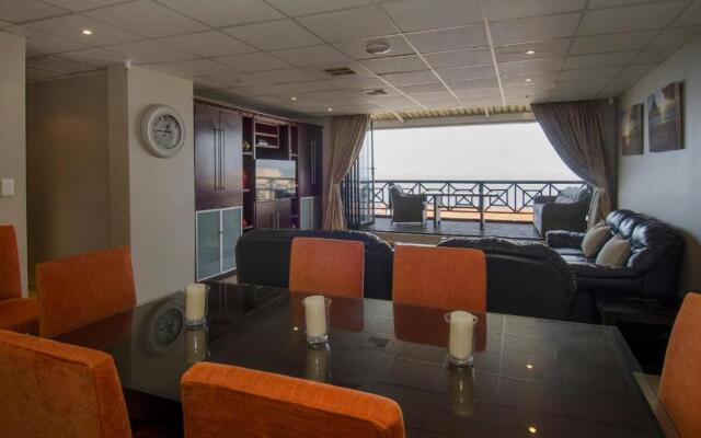 170 Club Mykonos Umdloti Beach