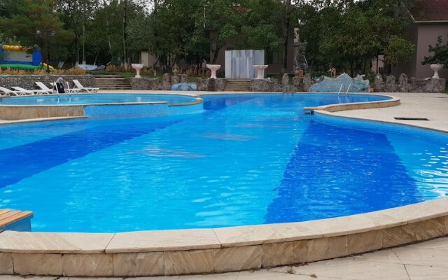 Ruma Zeytun Hotel
