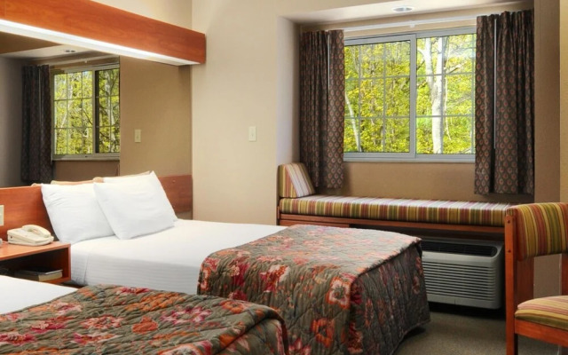 Parry Sound Inn & Suites
