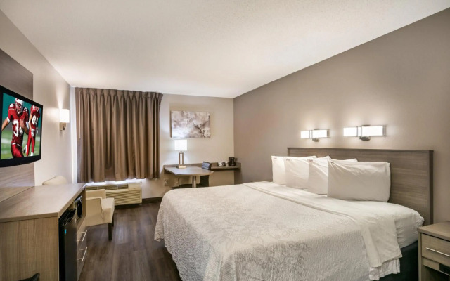 Red Roof Inn PLUS+ Boston - Logan