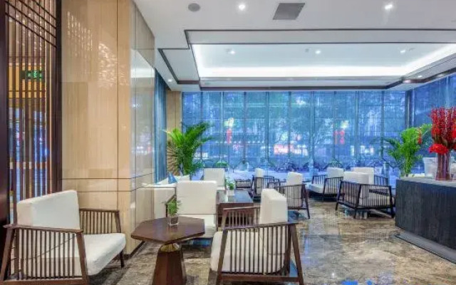 Rezen Hotel