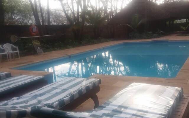 Simbamwenni Lodge and Camping