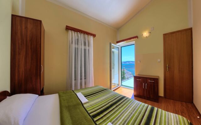 Ruzmarin Apartments