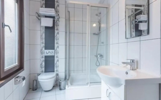 Taya Hatun Hotel
