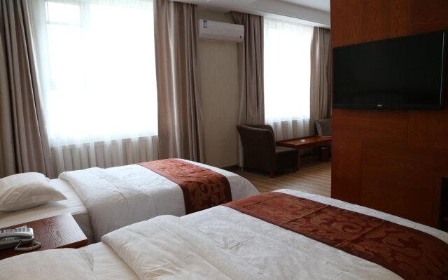 Golden Moon Business Hotel