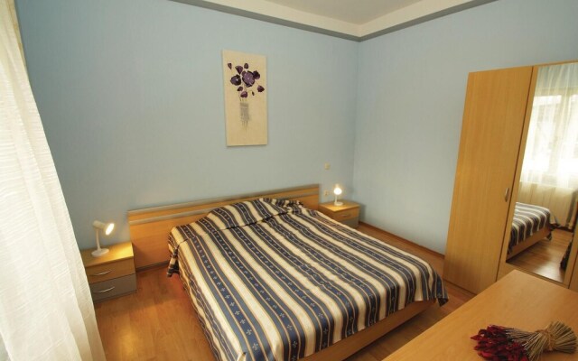 Beautiful Home in Labin With Wifi and 6 Bedrooms
